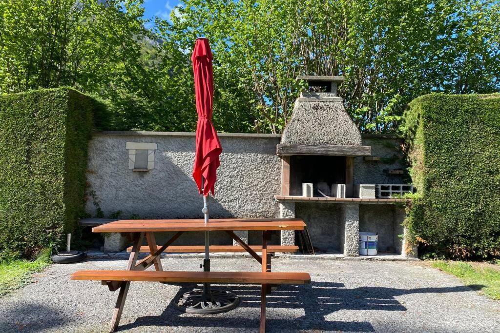 T2 Ensoleille. Terrasse Et Vaste Jardin Commun Διαμέρισμα Cauterets Εξωτερικό φωτογραφία